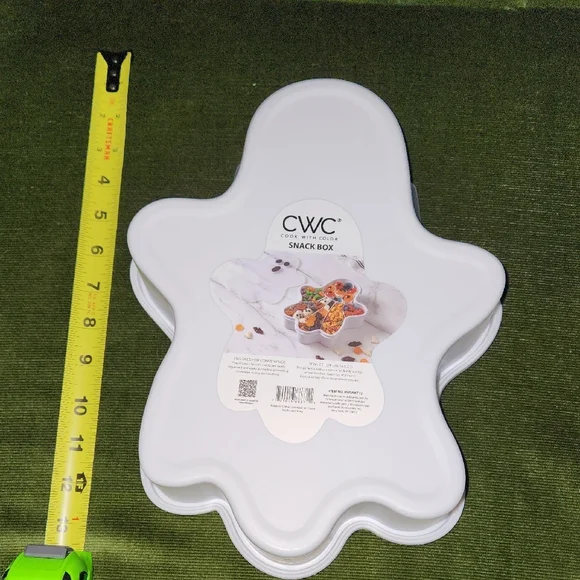 Ghost-Shaped Snack Box/Storage Container - Picture 2 of 3